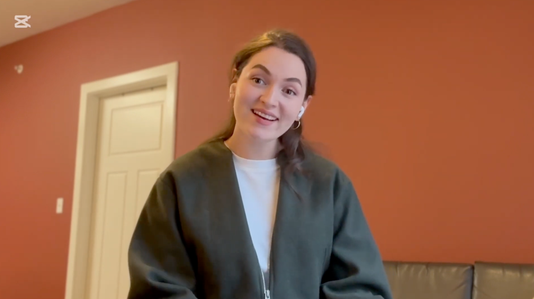 Load video: Spanish Teacher Pamela Vilchez